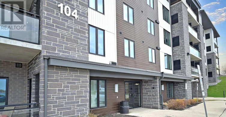 302-104 Summit Ridge Drive, Guelph, ON, N1E 0P8 - 4