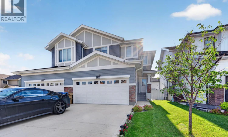 4764 Mutrie Crescent