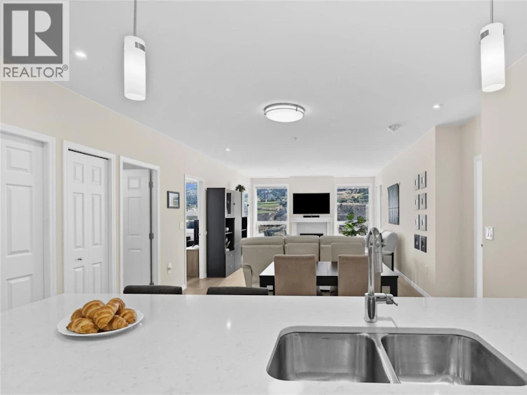 1206-3346 Skaha Lake Road, Penticton, BC, V2A 0H6 - 3
