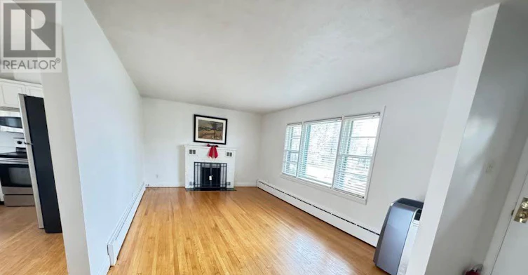 MAIN-73 Eugenia Street, Barrie, ON, L4M 1P9 - 4