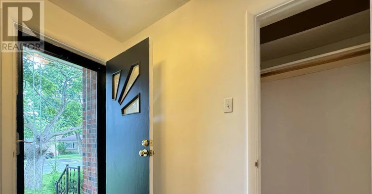 MAIN-73 Eugenia Street, Barrie, ON, L4M 1P9 - 3