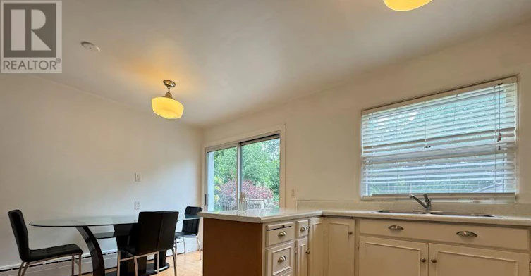 MAIN-73 Eugenia Street, Barrie, ON, L4M 1P9 - 11