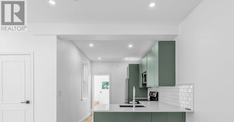 MAIN-5 Clinton Place, Toronto, ON, M6G 1J8 - 13