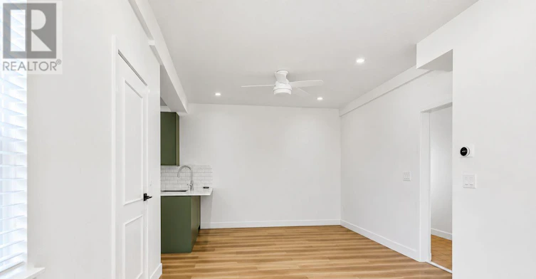 MAIN-5 Clinton Place, Toronto, ON, M6G 1J8 - 6