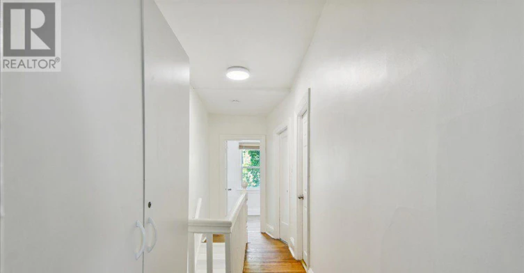 162 Jones Avenue, Toronto, ON, M4M 3A3 - 19