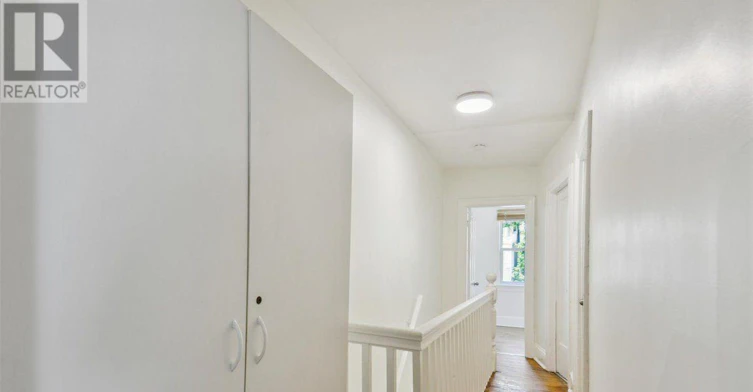 162 Jones Avenue, Toronto, ON, M4M 3A3 - 18