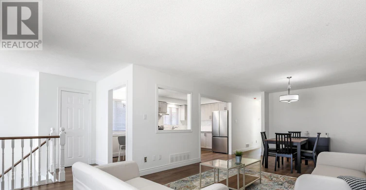 45 Roughley Street, Bradford West Gwillimbury, ON, L3Z 3B3 - 3