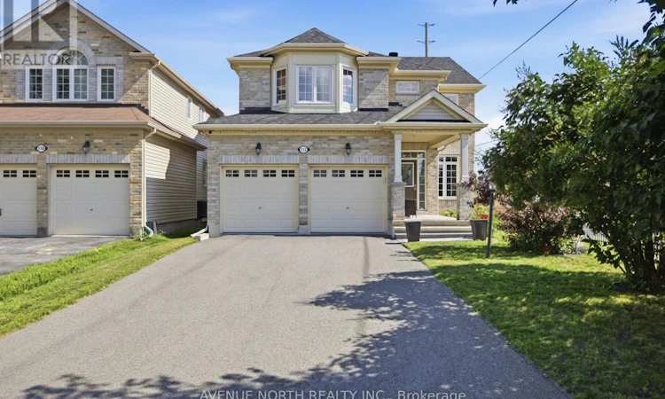 112 Sunita Crescent