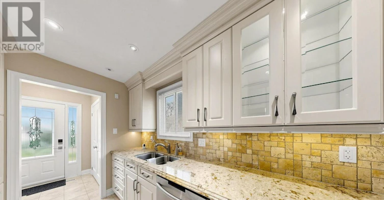 2328 Yolanda Drive, Oakville, ON, L6L 2H6 - 3