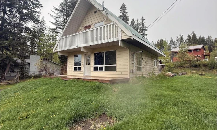 9043 Doyle Road