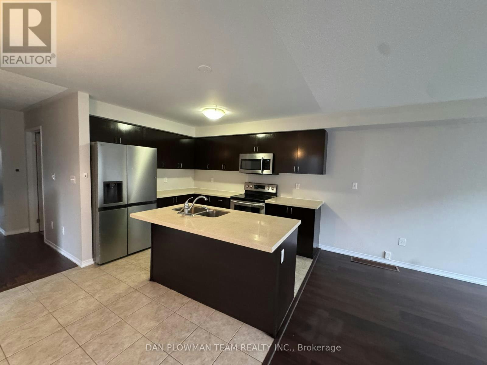150 Dance Act Avenue, Oshawa, ON, L1L 0H4 - 8