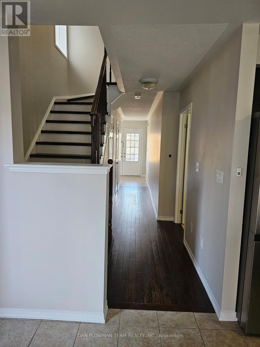 150 Dance Act Avenue, Oshawa, ON, L1L 0H4 - 3