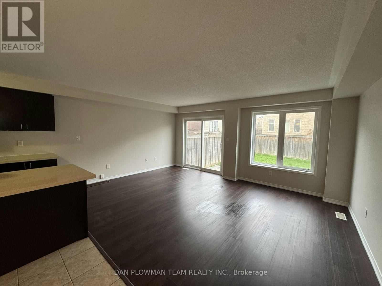 150 Dance Act Avenue, Oshawa, ON, L1L 0H4 - 5