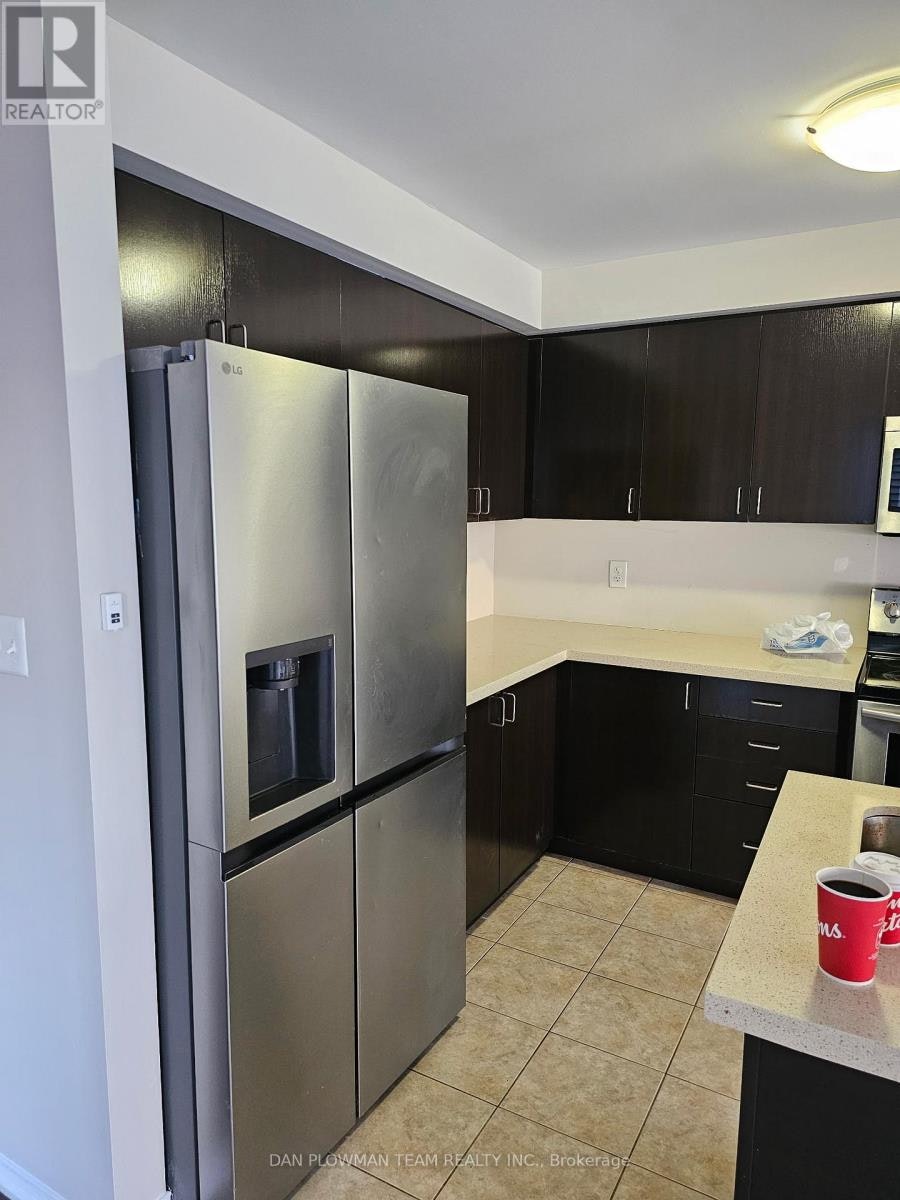 150 Dance Act Avenue, Oshawa, ON, L1L 0H4 - 6