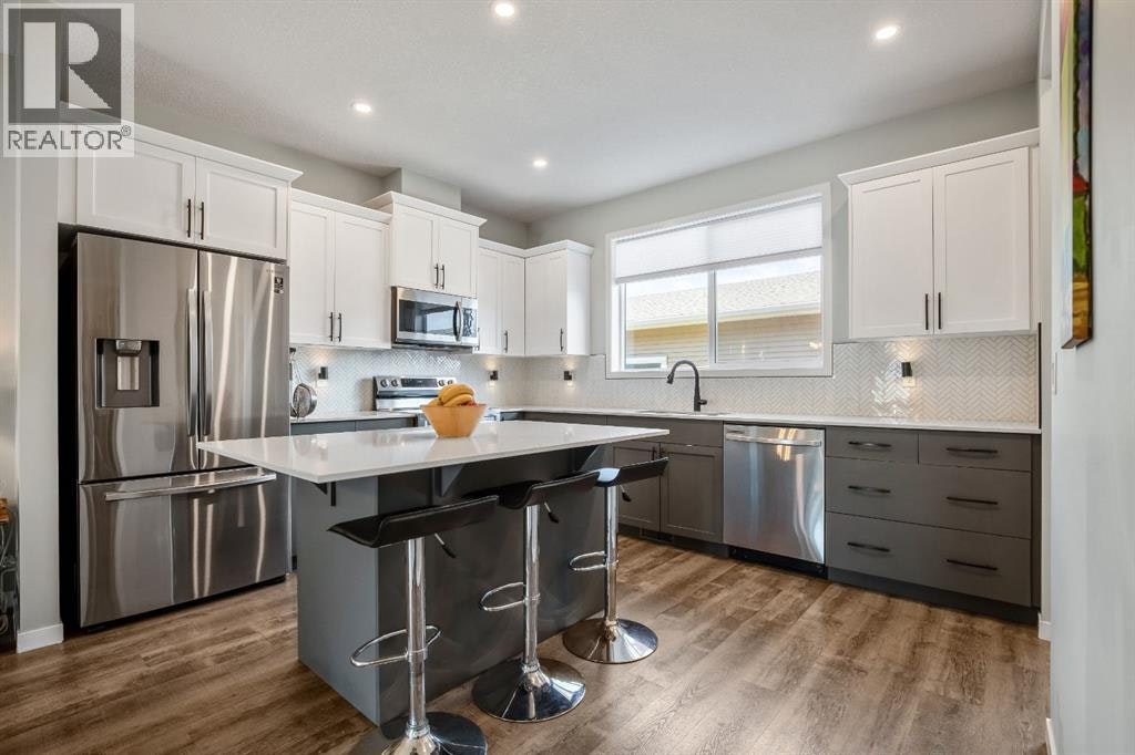 30 Wolf Crescent, Okotoks, AB, T1S 5V2