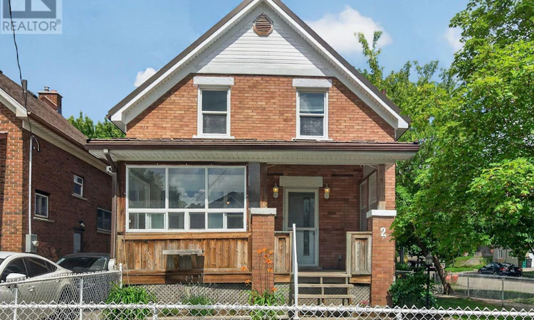 2 Herlan Avenue