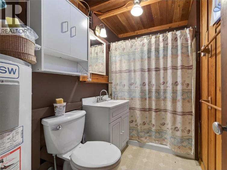 1294 Green Road, Balfour, BC, V1L 6R5 - 16