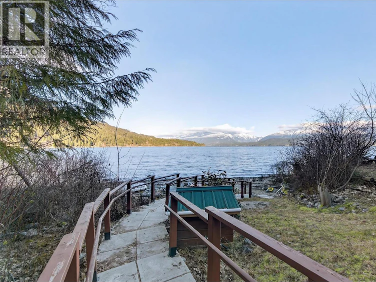 1294 Green Road, Balfour, BC, V1L 6R5 - 40