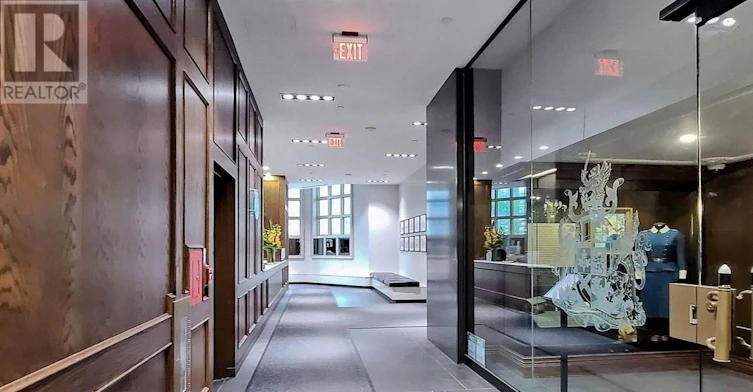 PH310-426 University Avenue, Toronto, ON, M5G 1S9 - 17