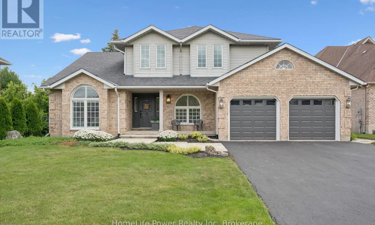 8 Robin Road