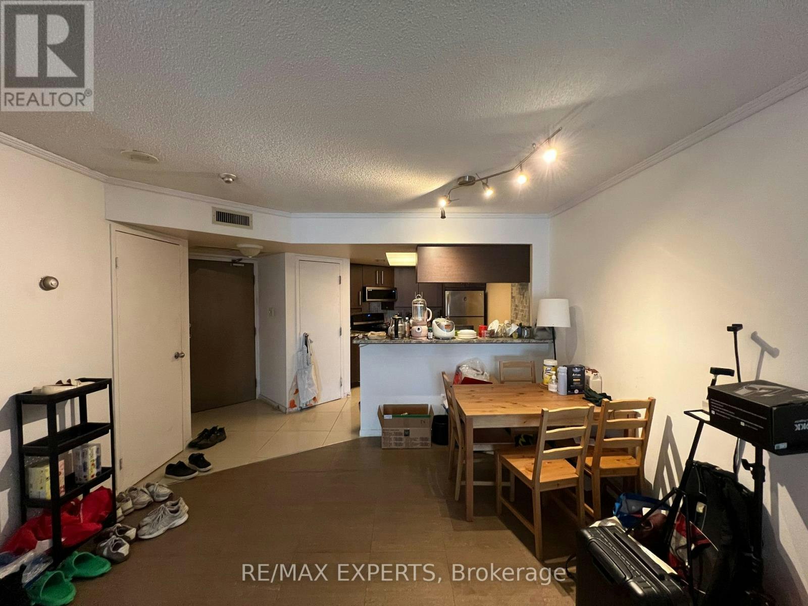 2218-1001 Bay Street, Toronto, ON, M5S 3A6 - 8