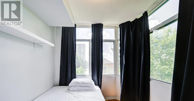 410-88 Alton Towers Circle, Toronto, ON, M1V 5C5 - 33