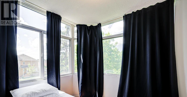 410-88 Alton Towers Circle, Toronto, ON, M1V 5C5 - 32