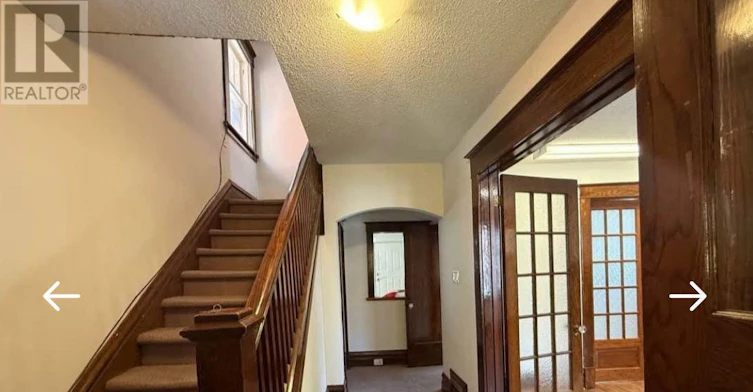 322 Waverley Street, Ottawa, ON, K2P 0W3 - 2