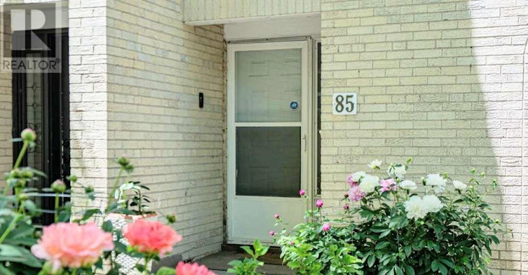 85 Scenic Mill Way, Toronto, ON, M2L 1S9 - 4