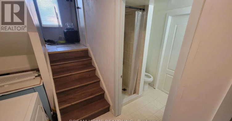 2 Renata Royal Way, Toronto, ON, M2H 1K9 - 25