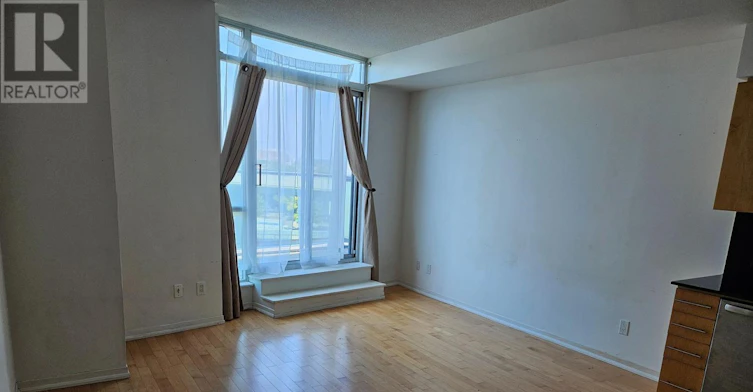 816-231 Fort York Boulevard, Toronto, ON, M5V 1B2 - 2