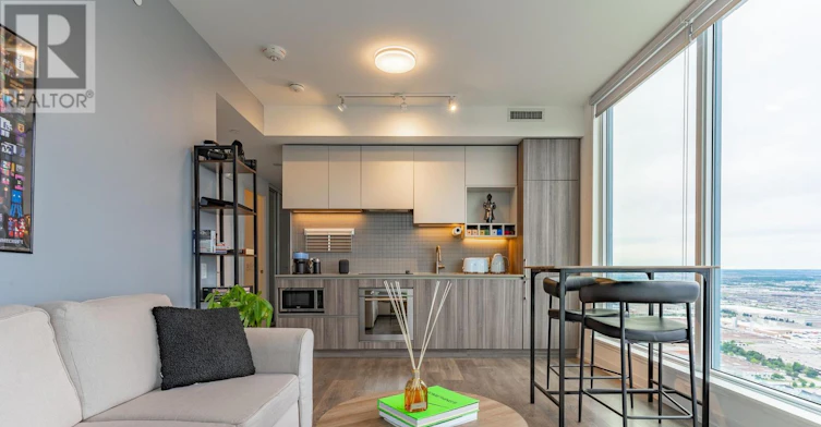 5903-898 Portage Parkway, Vaughan, ON, L4L 0J6 - 2