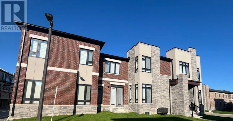 42 Mindanao Avenue, Markham, ON, L6C 3E1