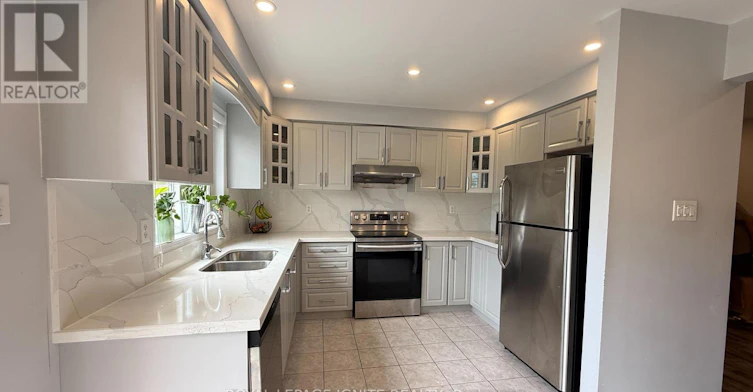 3064 Turbine Crescent, Mississauga, ON, L5M 6W9 - 7