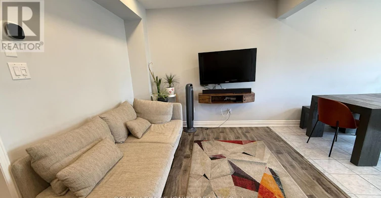 3064 Turbine Crescent, Mississauga, ON, L5M 6W9 - 6