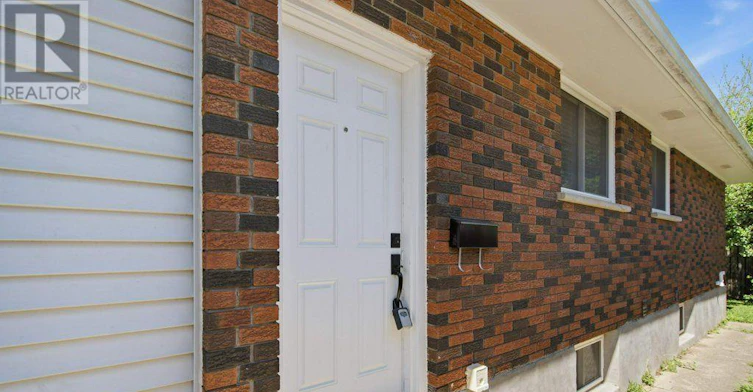 LOWER-43 Maitland Street, Brantford, ON, N3S 6K9 - 3