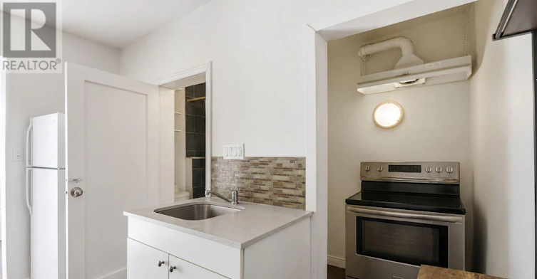 193 1/2 Baldwin Street, Toronto, ON, M5T 1M1 - 8
