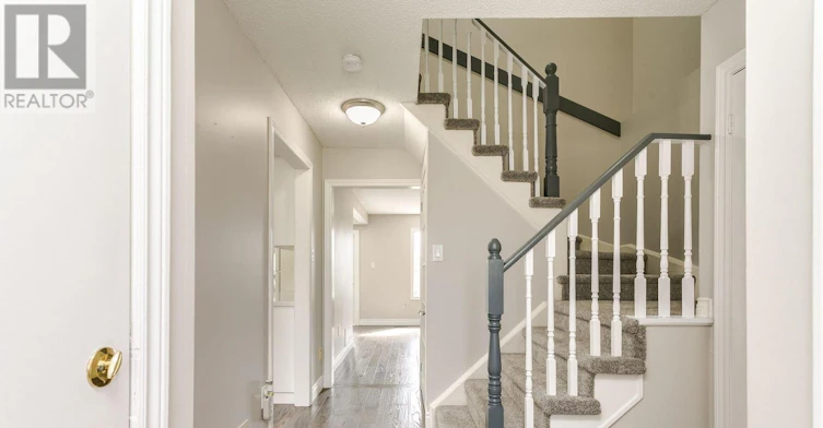 15 Kennedy Drive, Clarington, ON, L1E 2H2 - 3