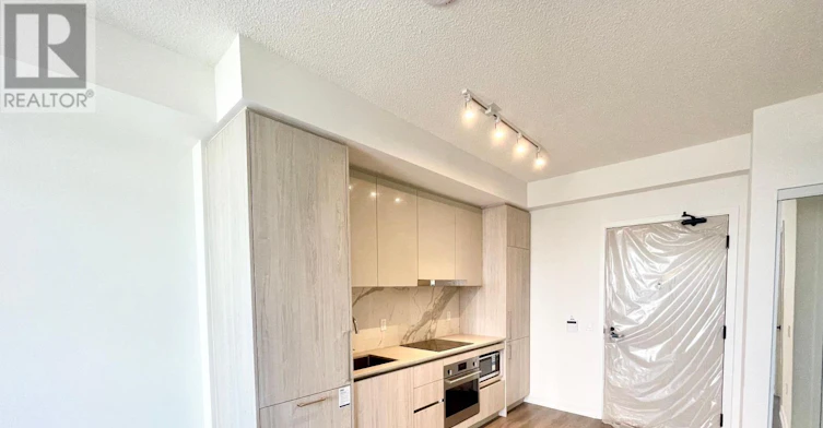 5710-225 Commerce Street, Vaughan, ON, L4K 0R1 - 4