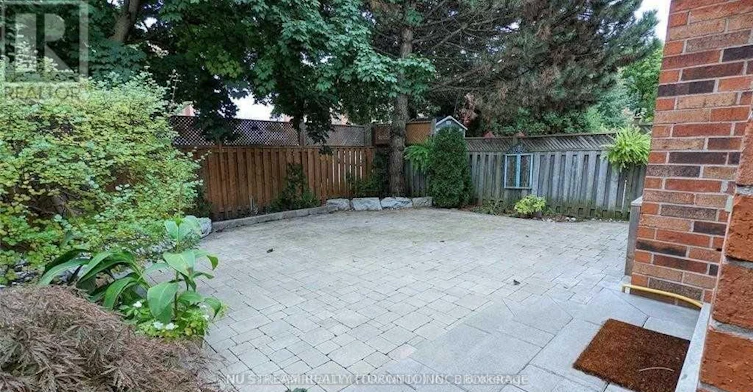 2031 Lumberman Lane, Oakville, ON, L6M 2Z1 - 11