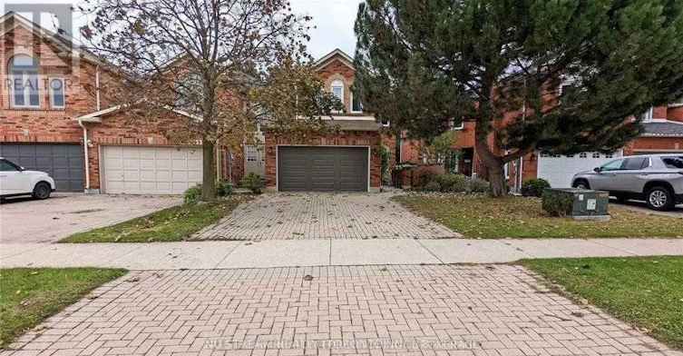2031 Lumberman Lane, Oakville, ON, L6M 2Z1