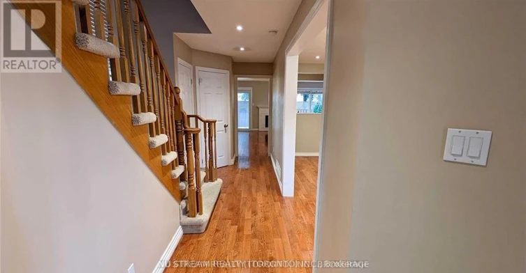 2031 Lumberman Lane, Oakville, ON, L6M 2Z1 - 3