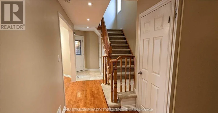 2031 Lumberman Lane, Oakville, ON, L6M 2Z1 - 12