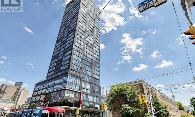 1405-203 College Street