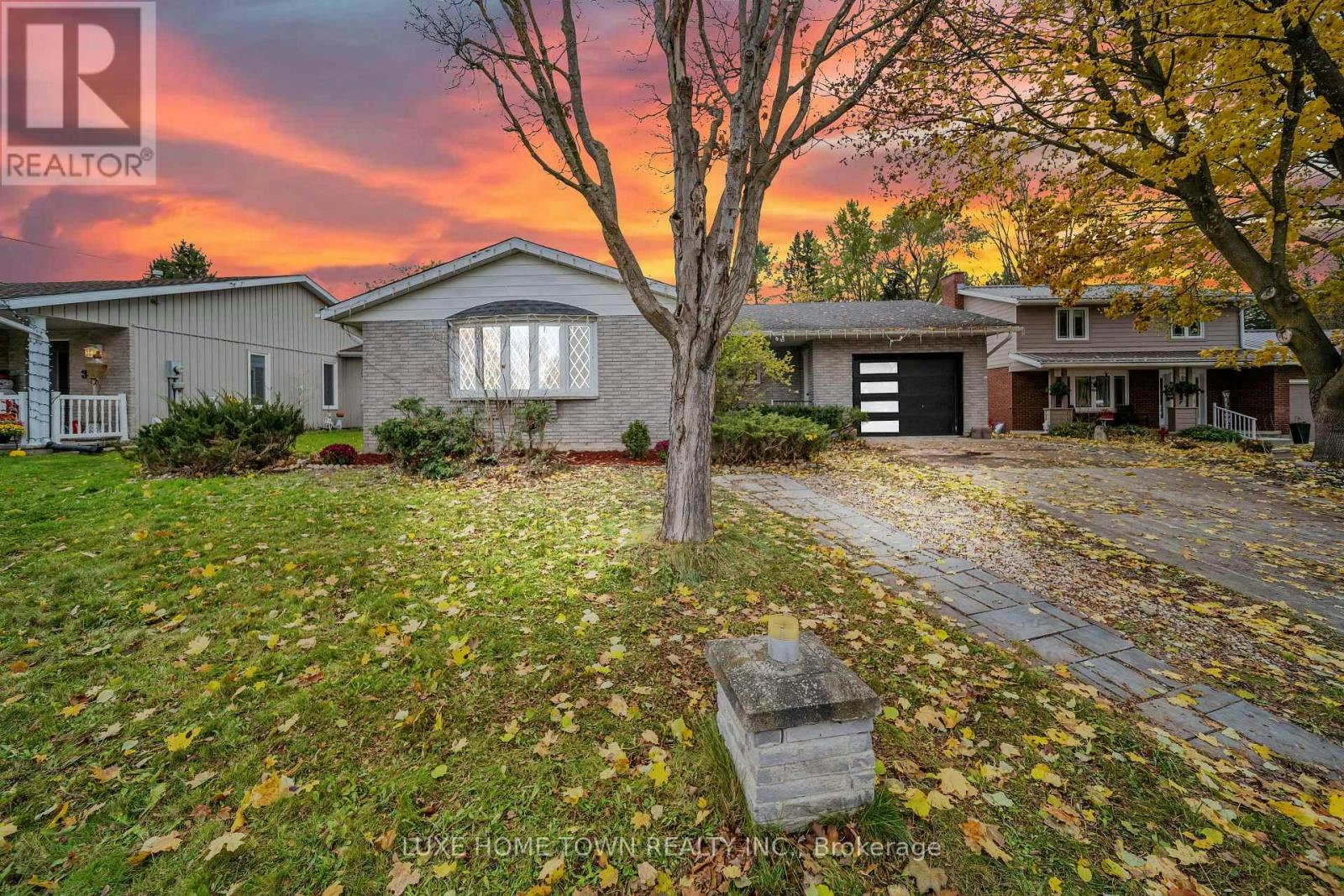 5 Centennial Drive, Brockton, ON, N0G 2V0