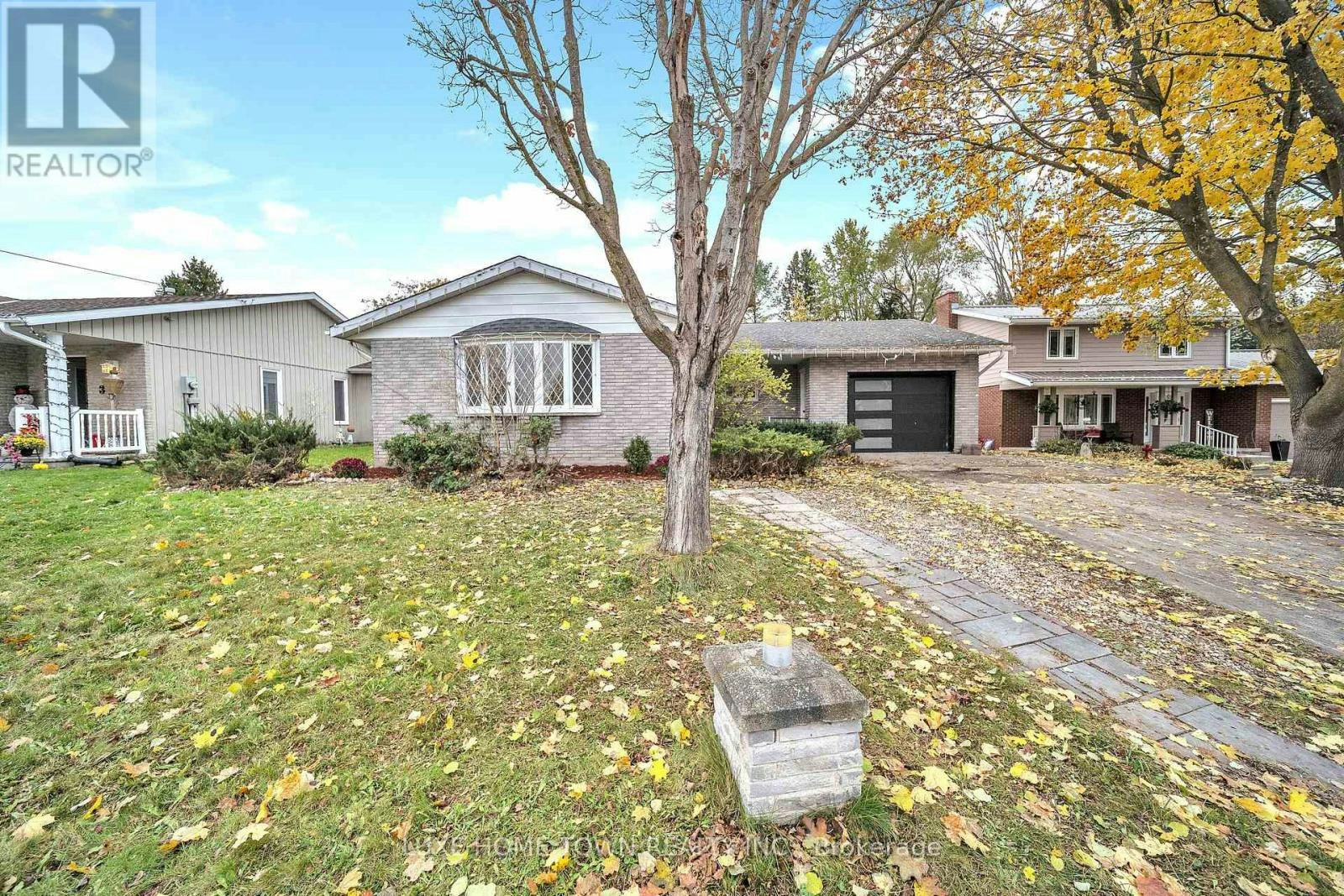 5 Centennial Drive, Brockton, ON, N0G 2V0 - 3