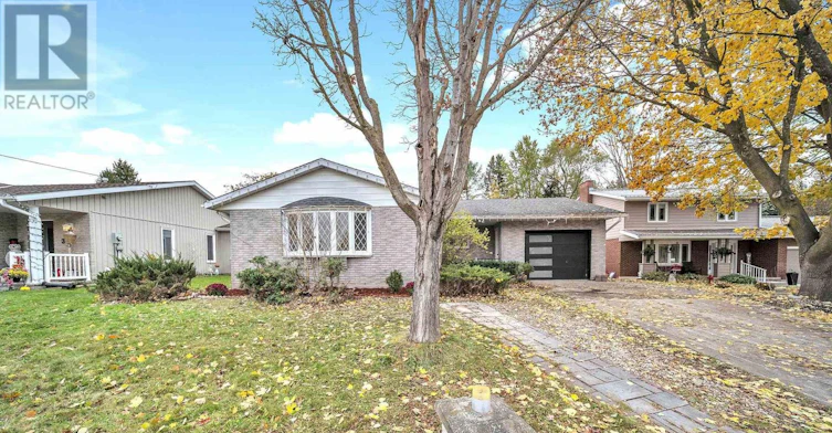 5 Centennial Drive, Brockton, ON, N0G 2V0 - 3