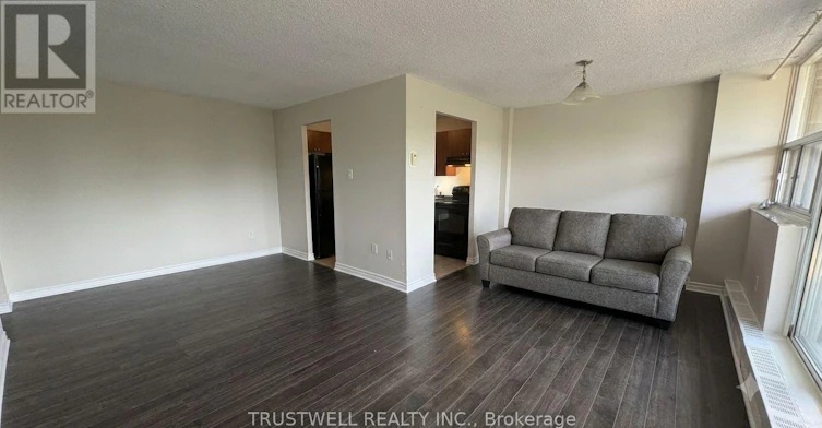 209-3501 Glen Erin Drive, Mississauga, ON, L5L 2E9 - 2