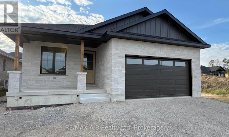 8 Orchard Drive