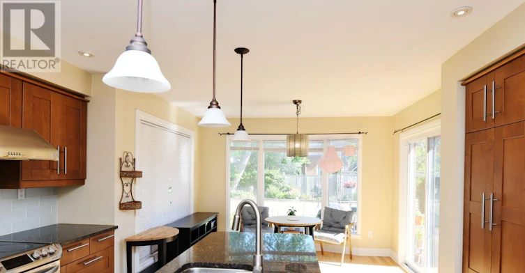 1213 Rosethorne Road, Oakville, ON, L6M 1H5 - 4